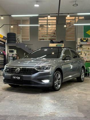 VOLKSWAGEN JETTA 1.4 250 TSI TOTAL FLEX R-LINE TIPTRONIC VOLKSWAGEN JETTA 1.4 250 TSI TOTAL FLEX R-LINE TIPTRONIC